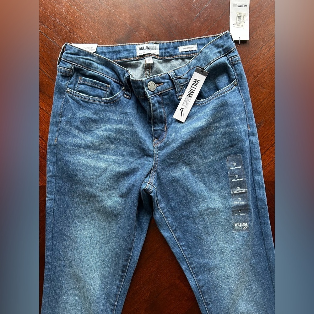 NEW William Rast Distressed Blue Ankle Jeans - Picture 2 of 8